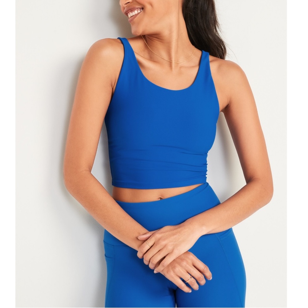 Old Navy Women's Light Support PowerSoft Longline Sports Bra & Biker Shorts Set
